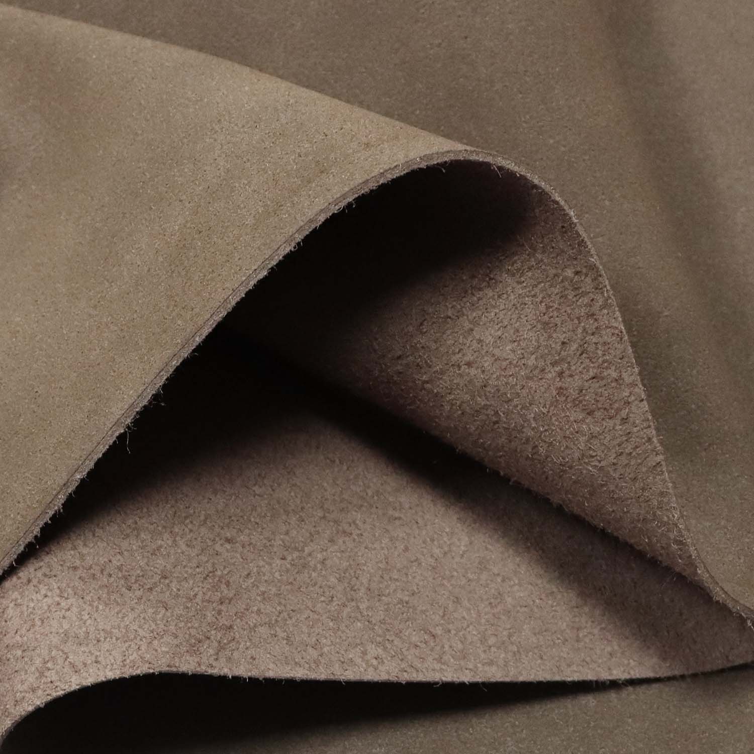 Application ng PU / PVC leather para sa mga sofa ng muwebles Application ng PU / PVC leather para sa mga sofa ng muwebles