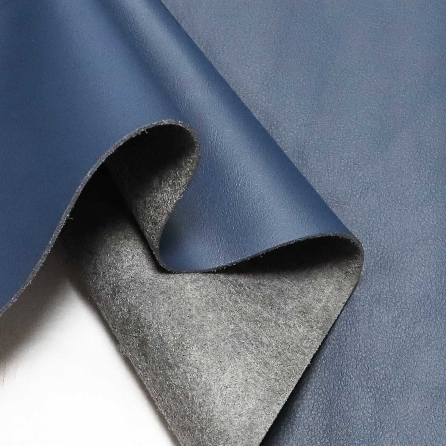 Premium na Kasuotang PU Leather